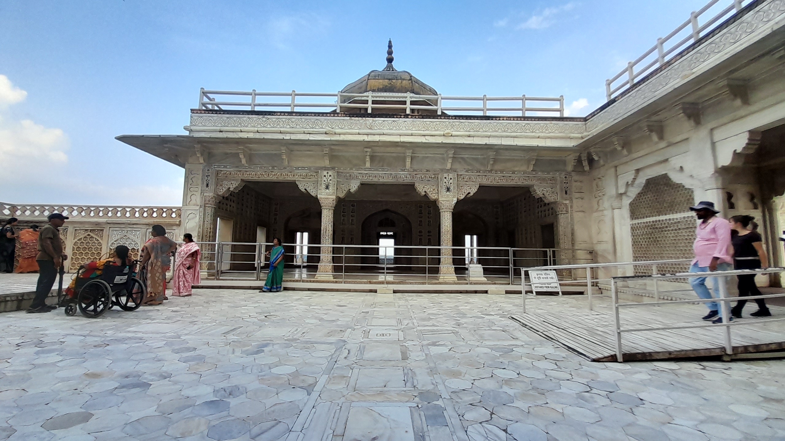 Muthamman Burz, Agra Fort