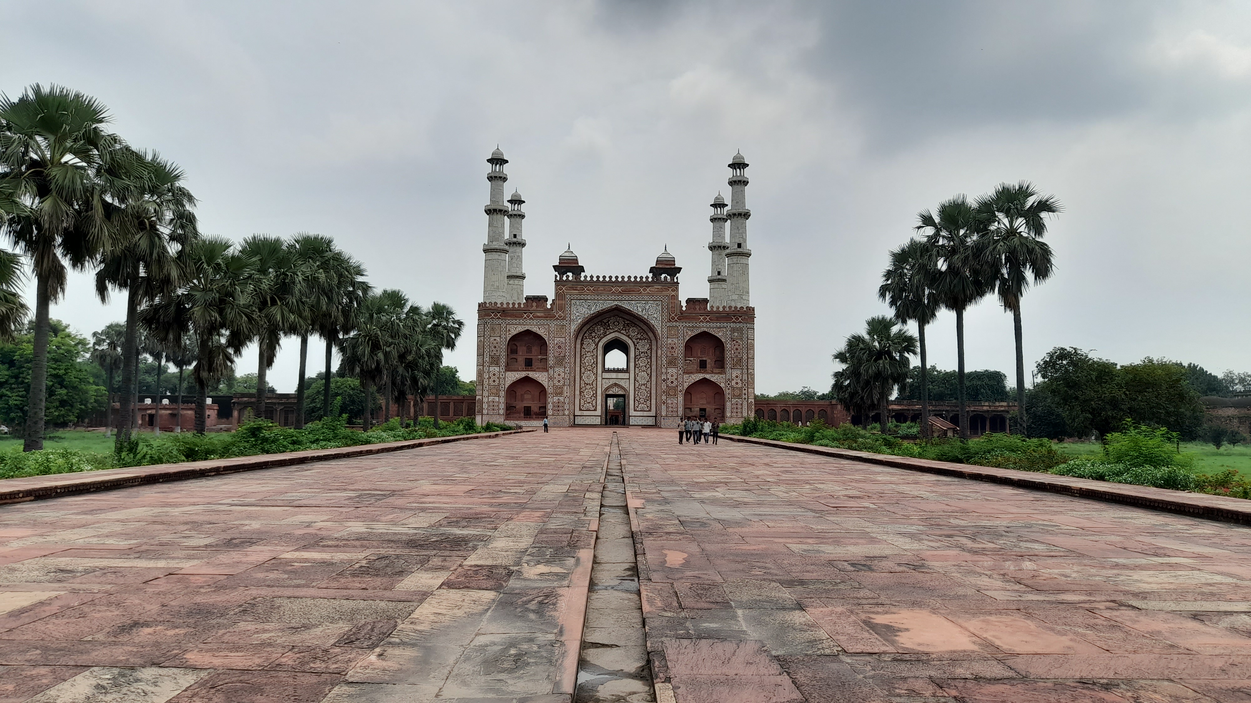 Jahangiri Darwaza, Akbar