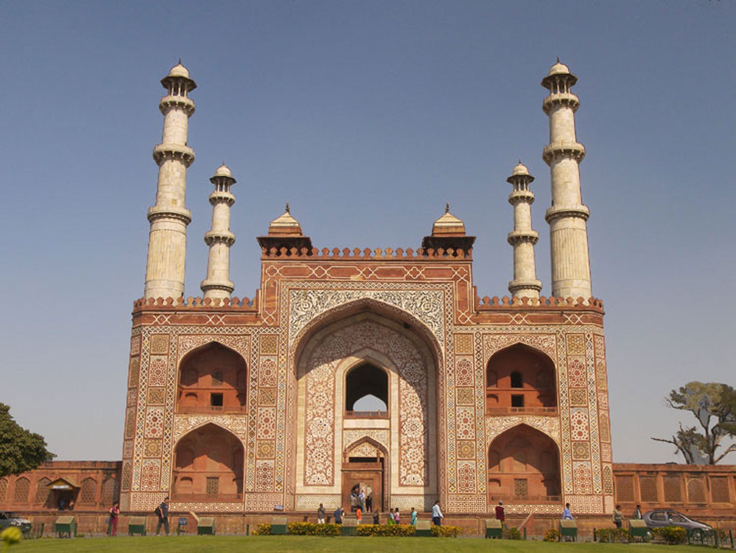 Jahangiri Darwaza, Akbar