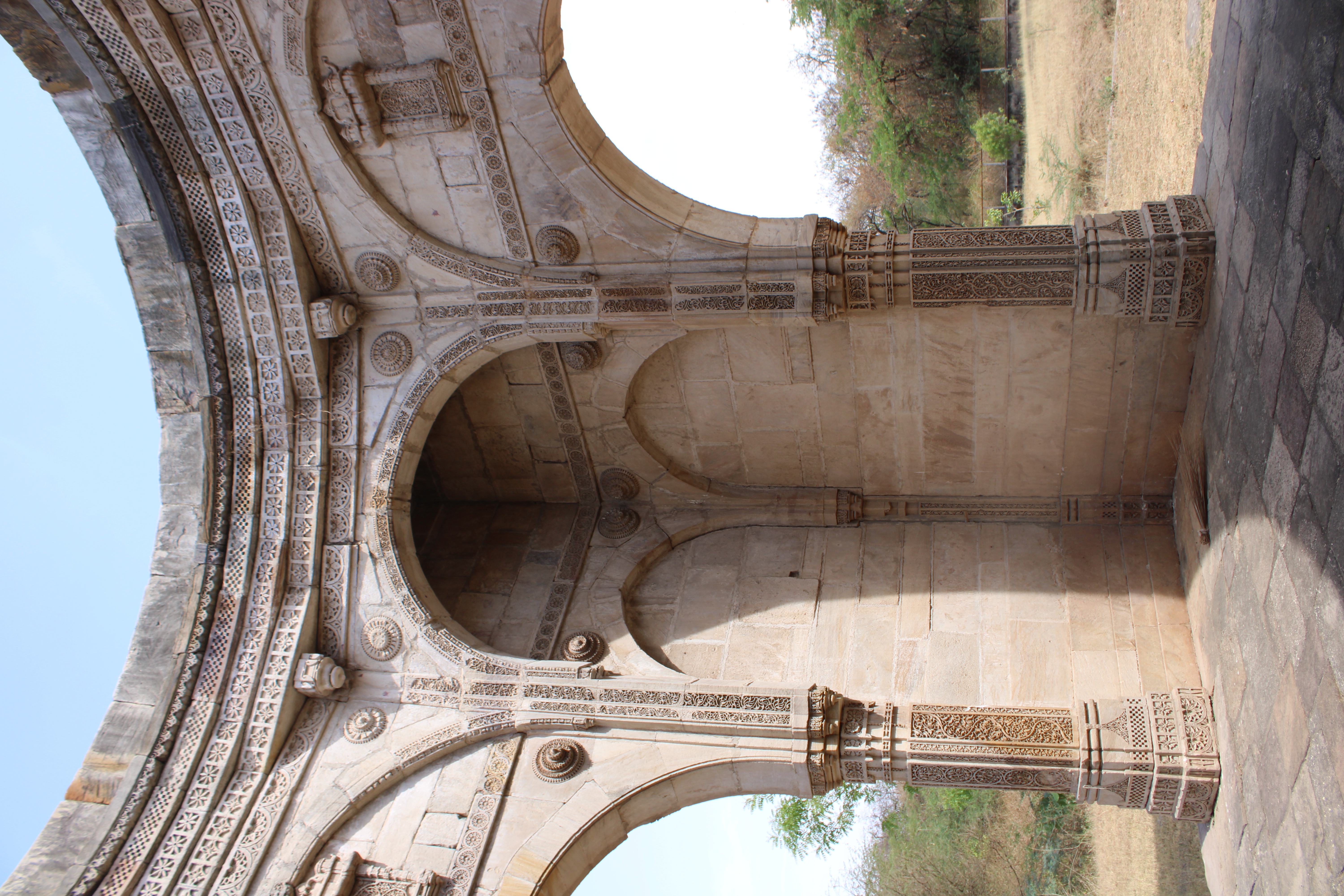 Pavilion at Nagina Masjid, Champaner