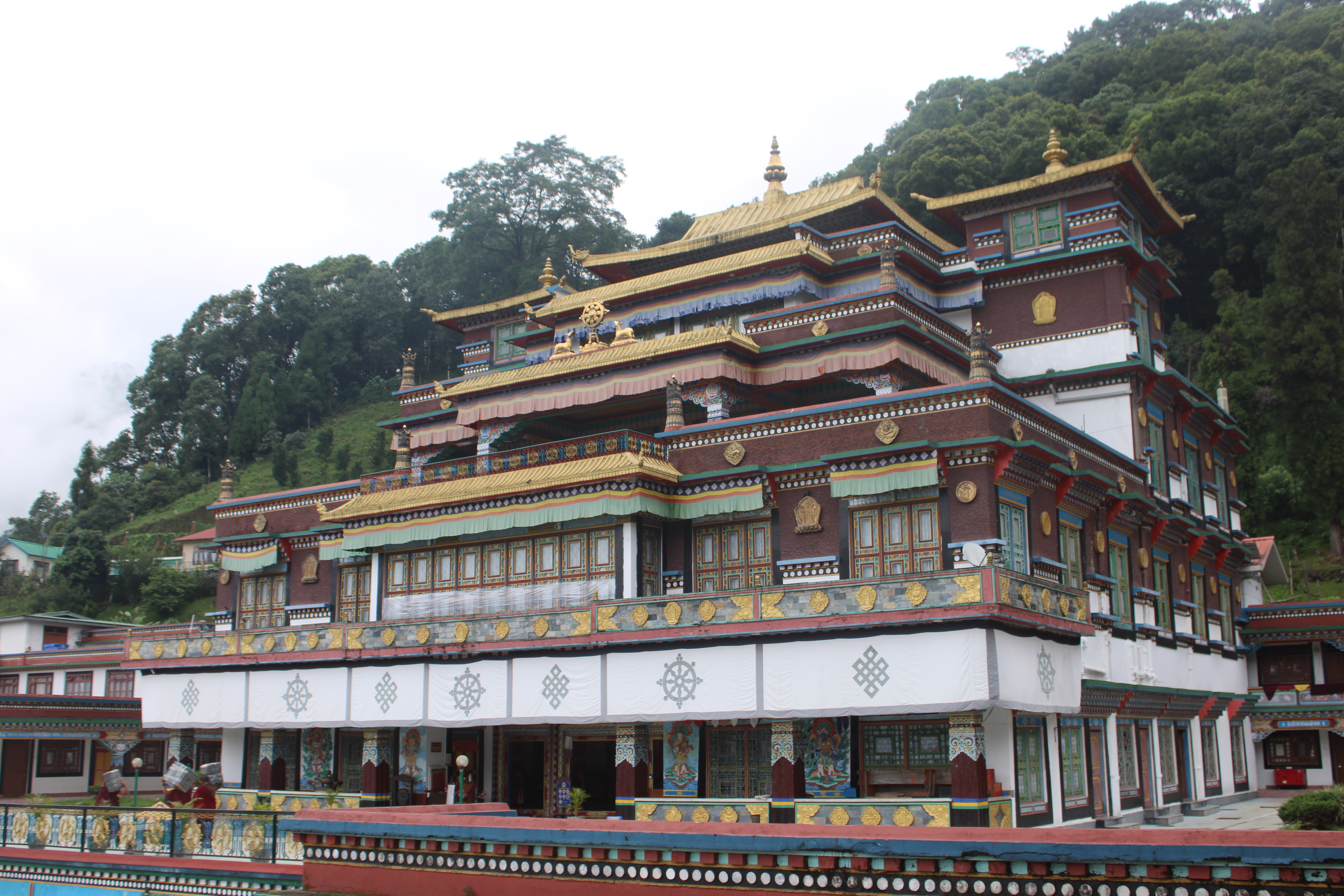 Lingdum Monastery, Ranka