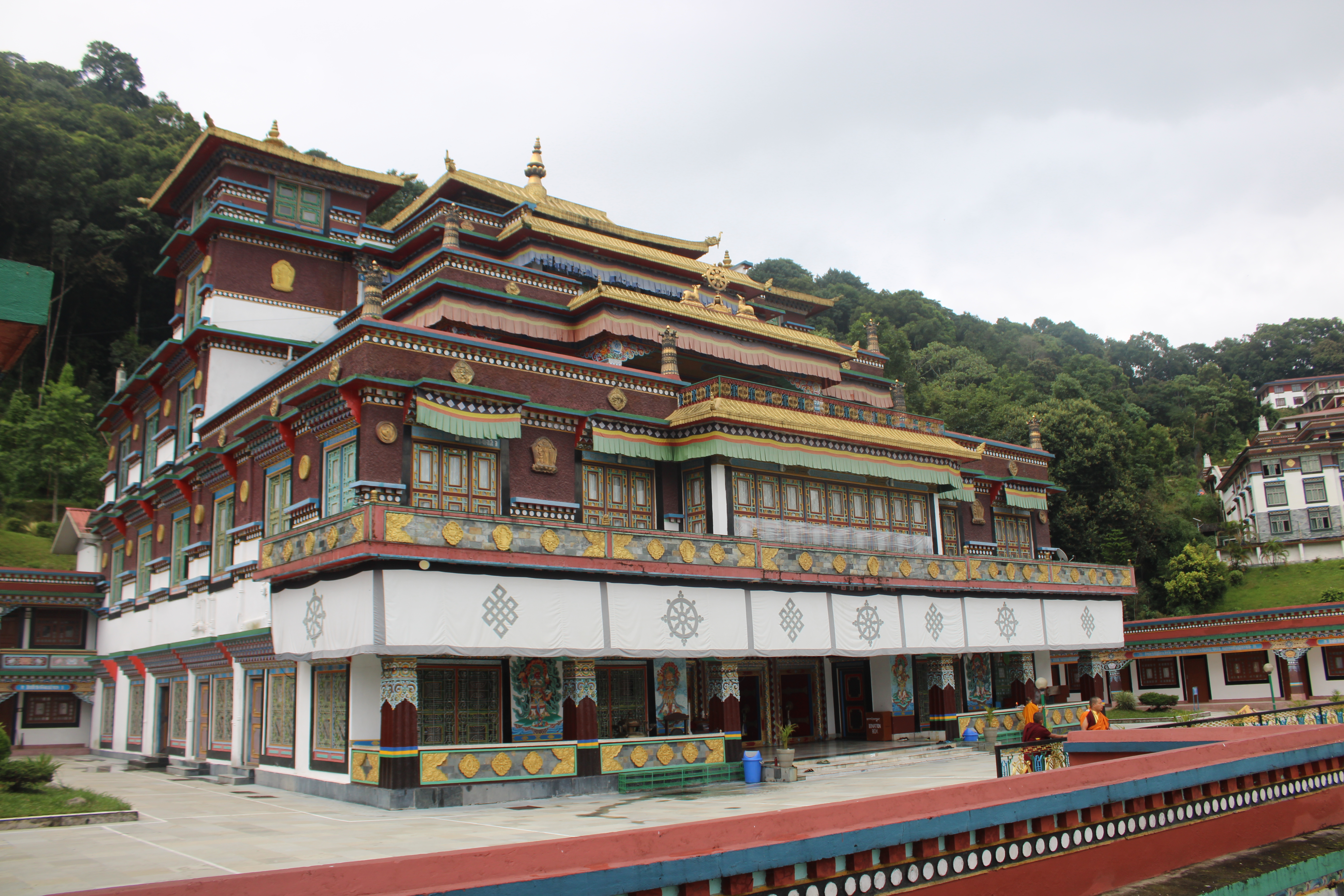 Lingdum Monastery, Ranka
