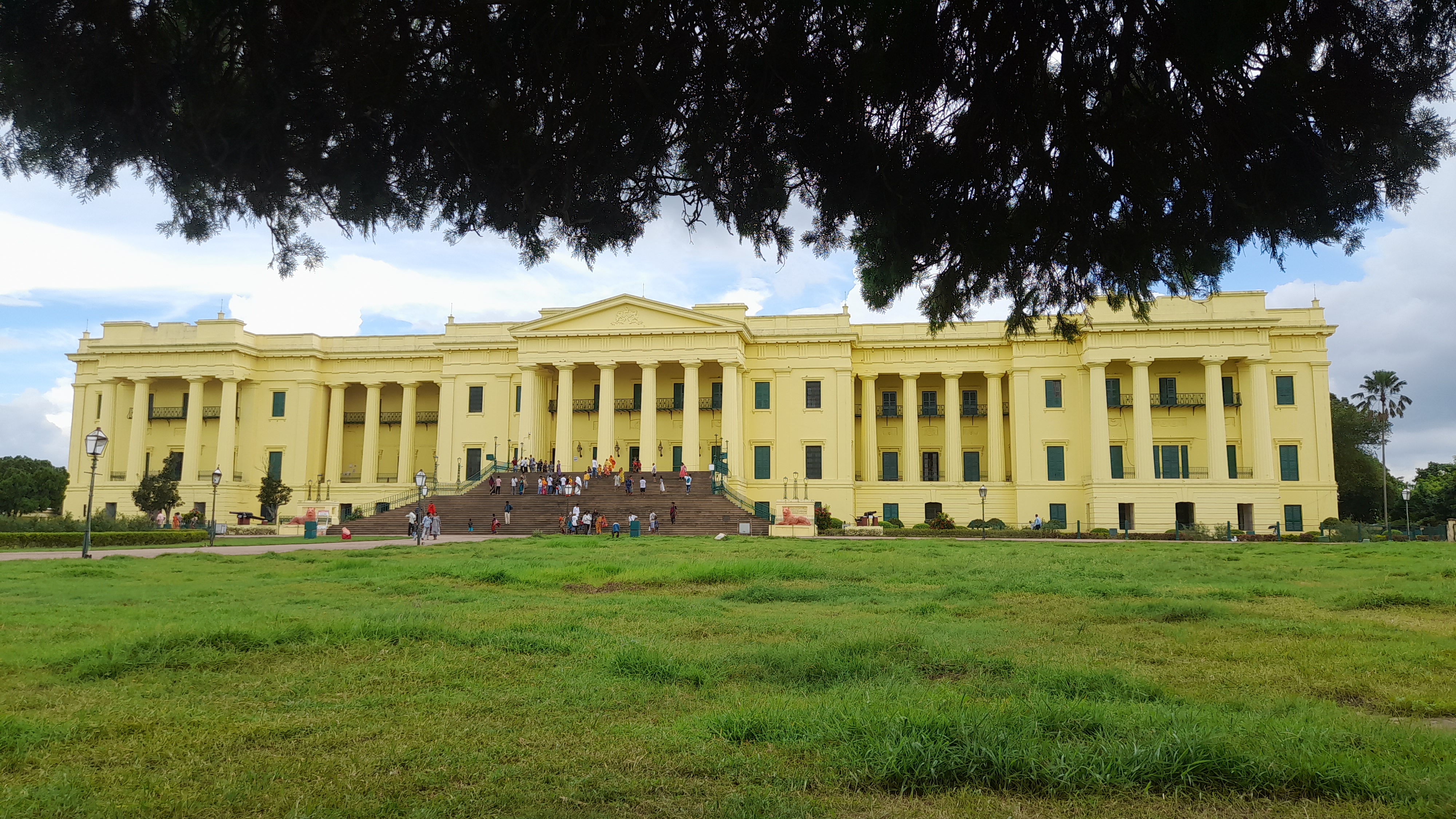 Hazarduari Palace, Murshidabad