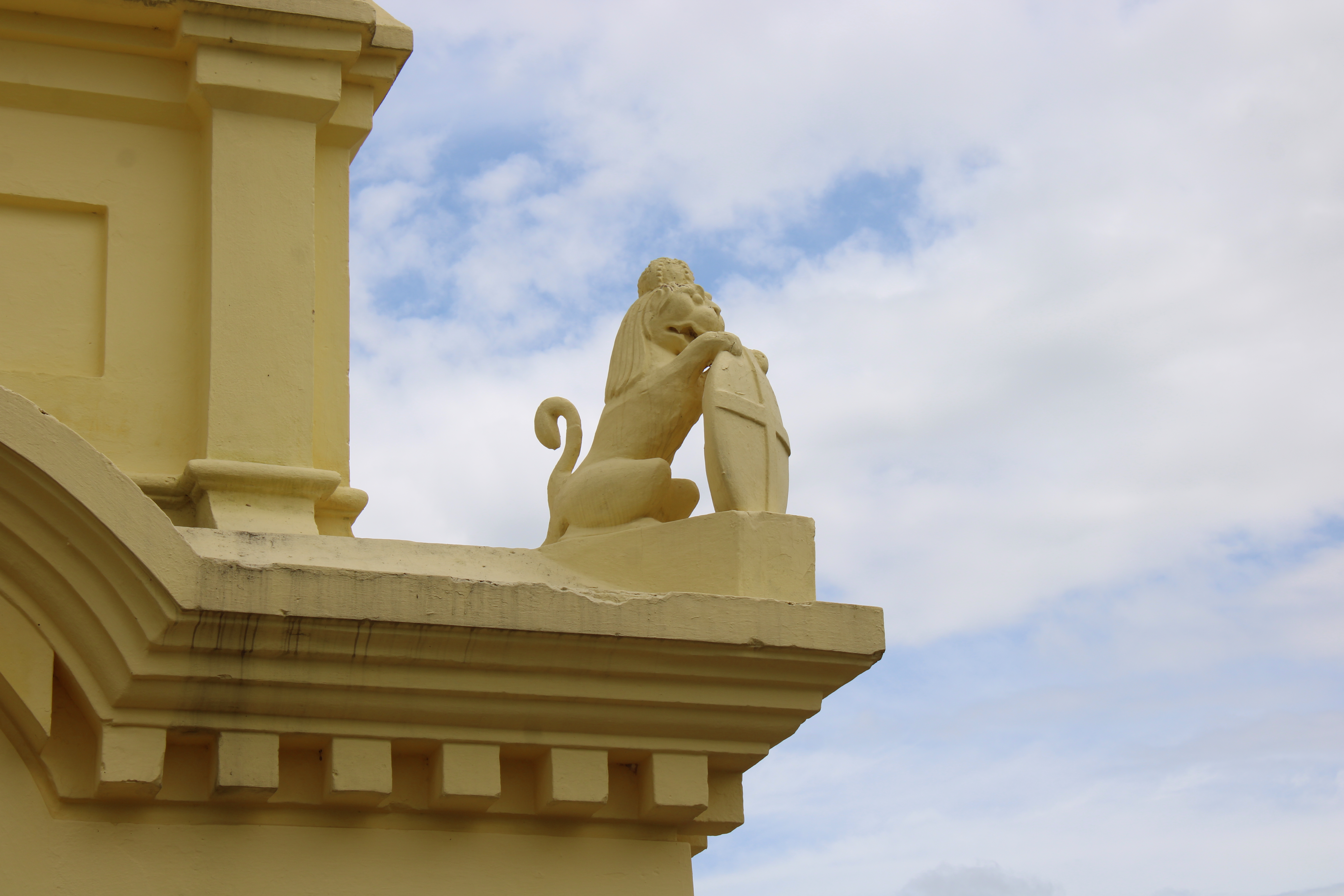 Hazarduari Palace, Murshidabad