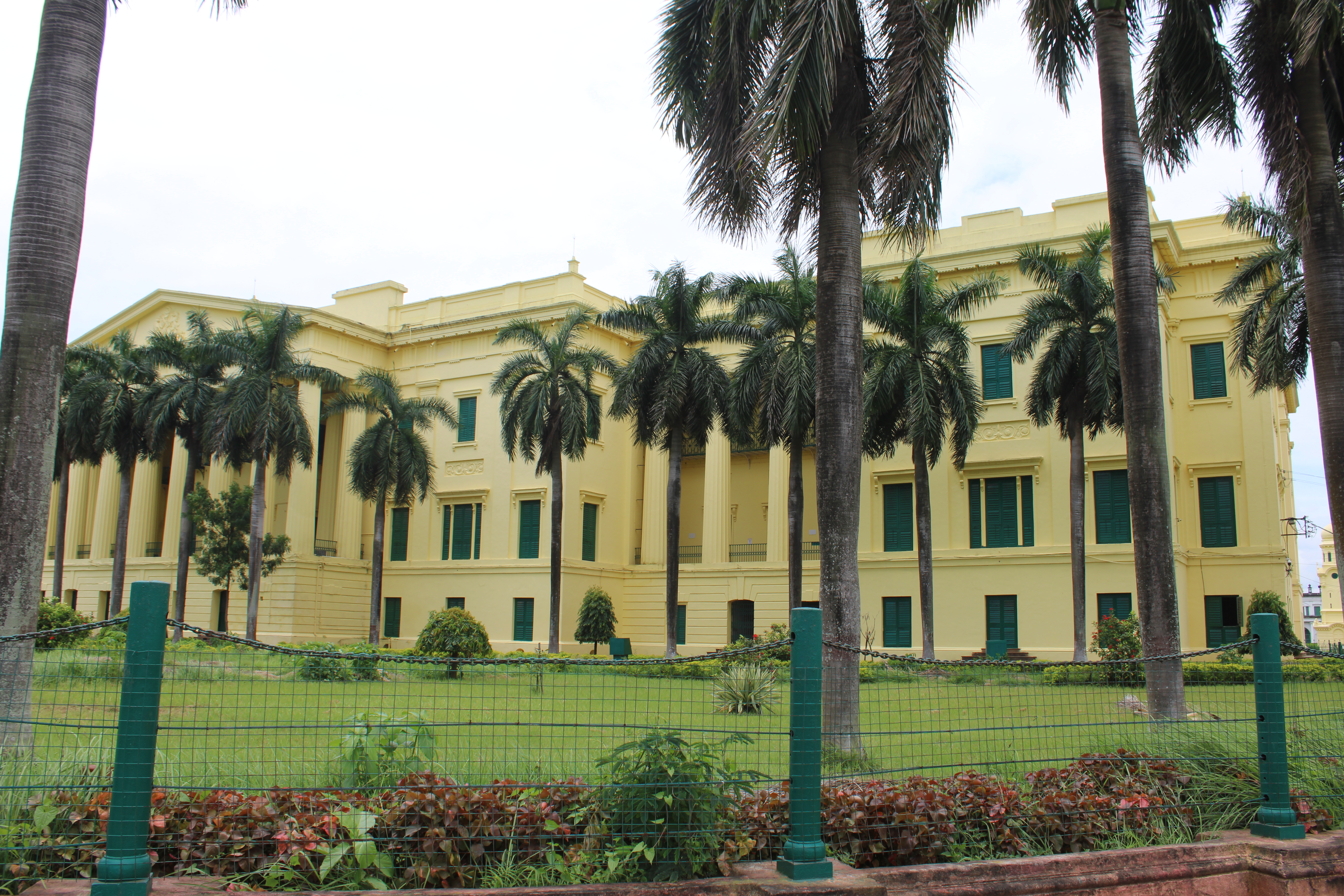 Hazarduari Palace, Murshidabad