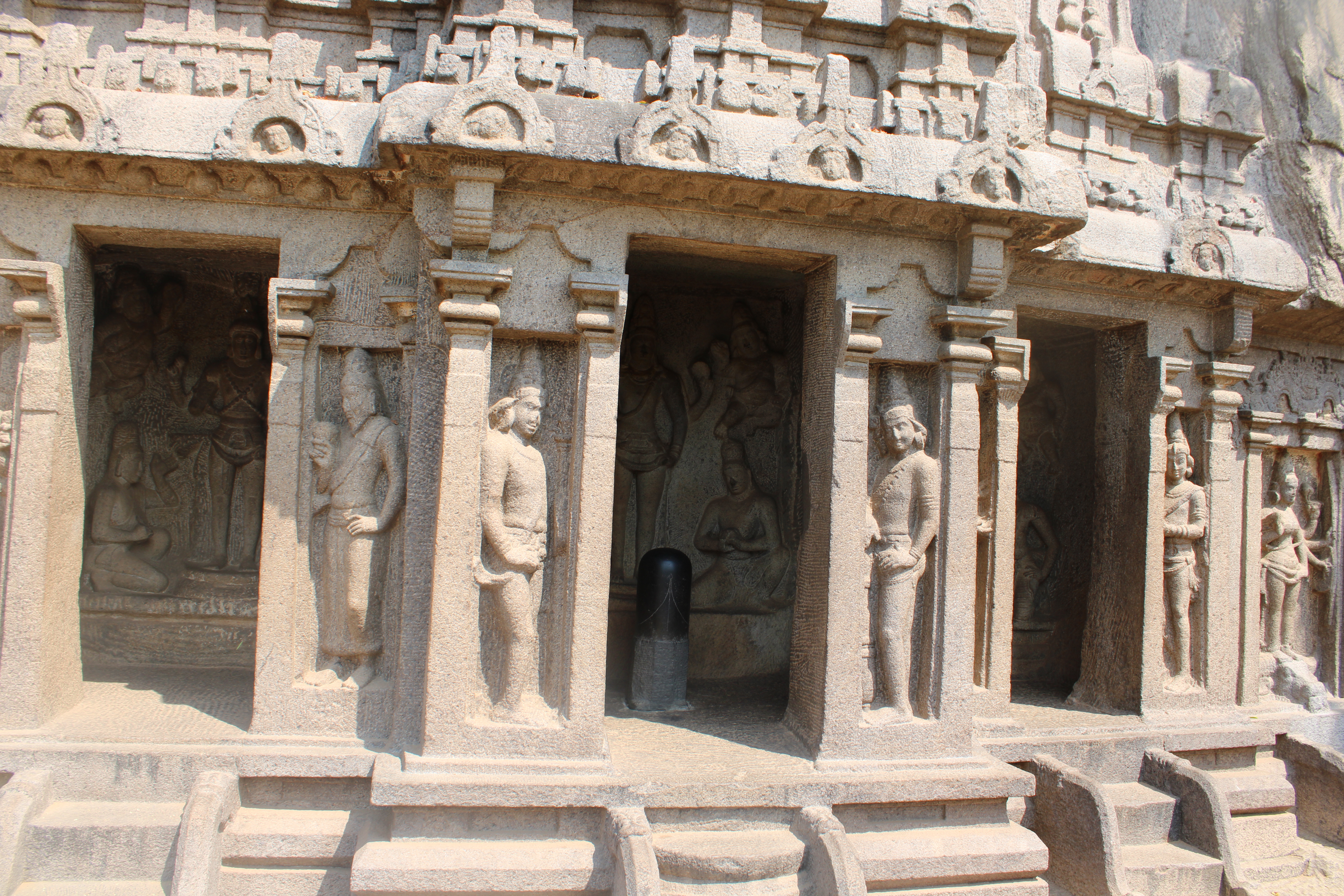 Trimurti Shrine, Mahabalipuram