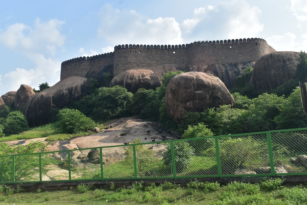 Thirumayam Fort