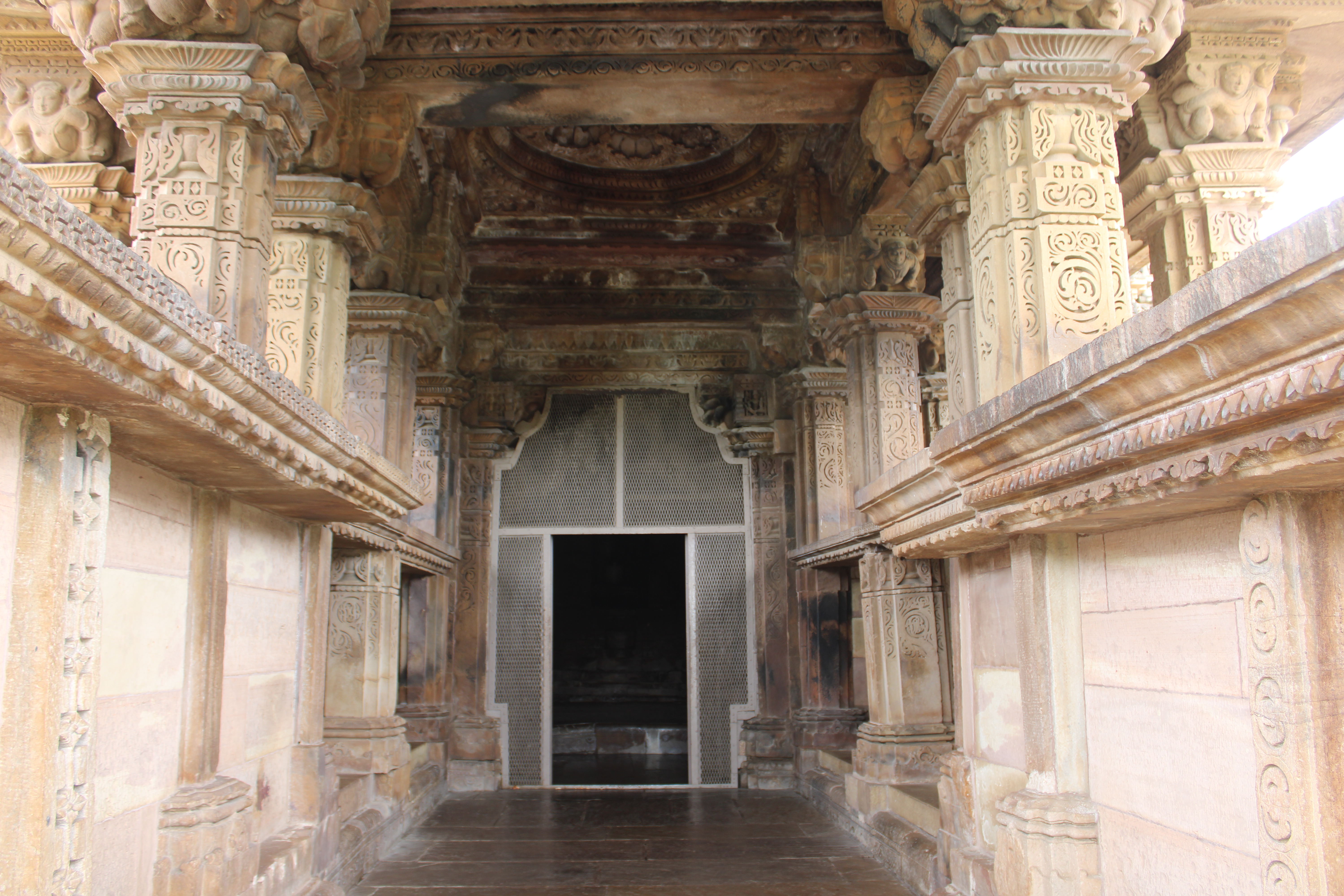 Kandariya Mahadev Temple, Khajuraho