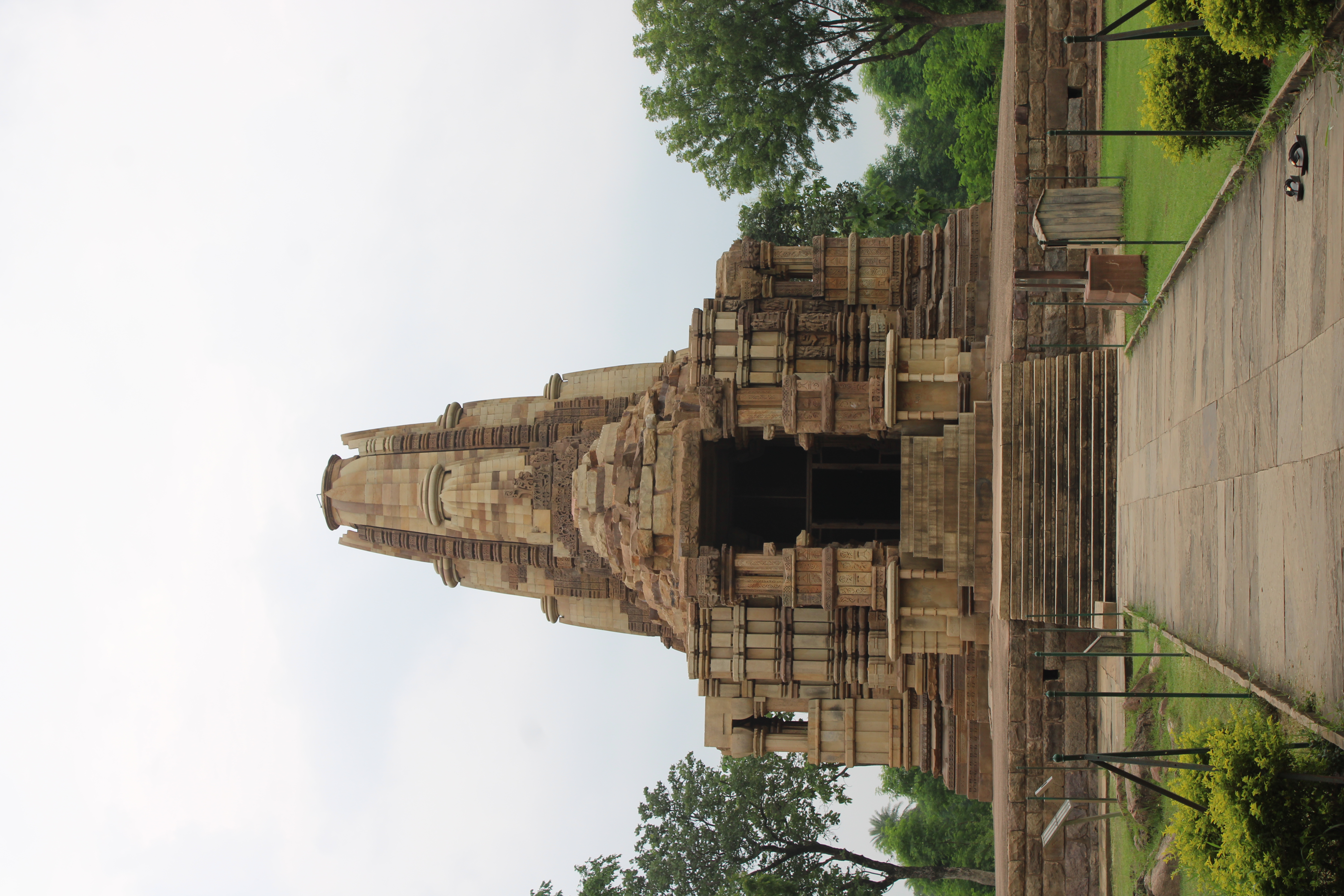 Dulhadeo Temple, Khajuraho