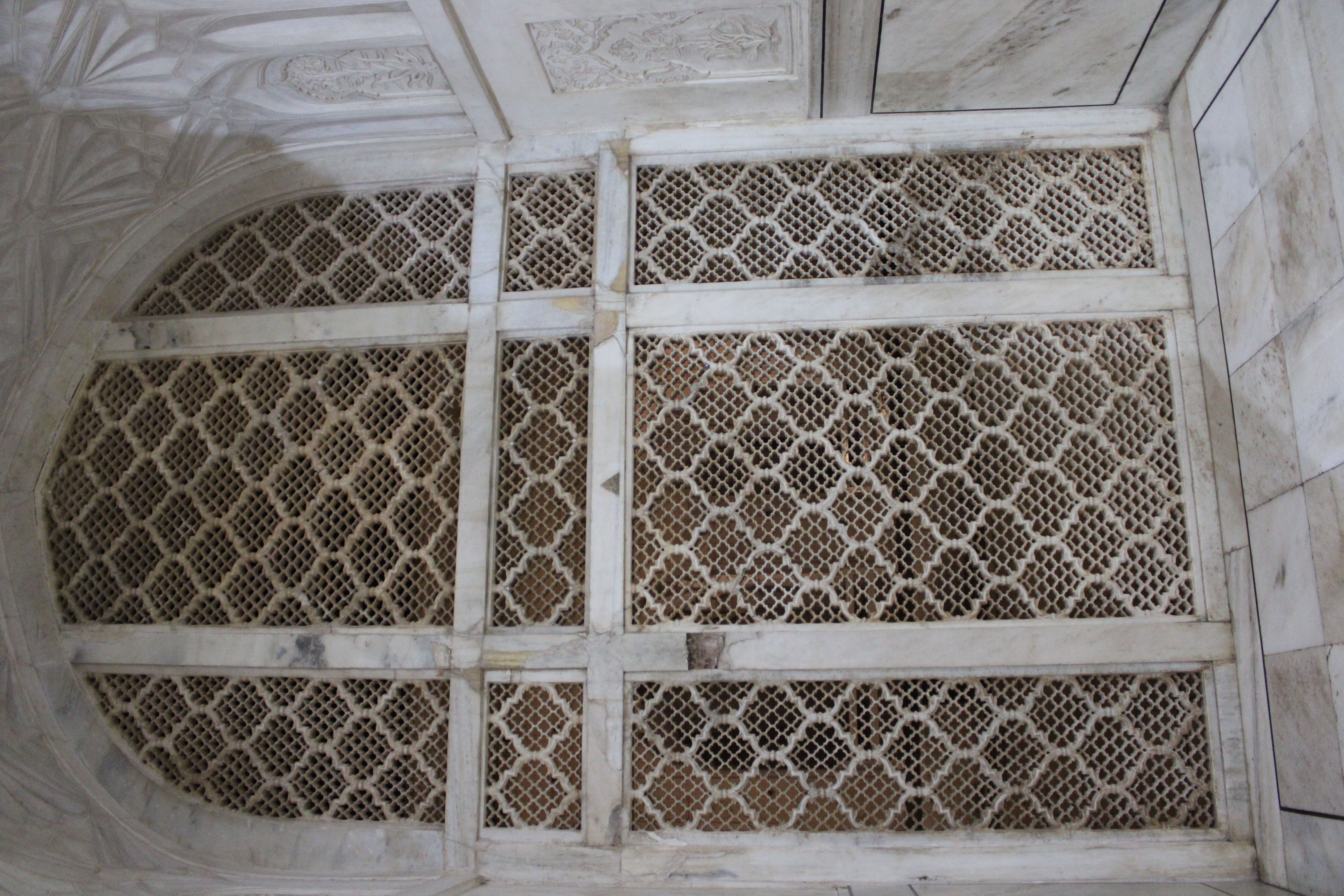 Jali of Western Facade from inside