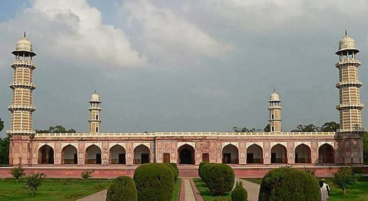 Jahangir's Tomb