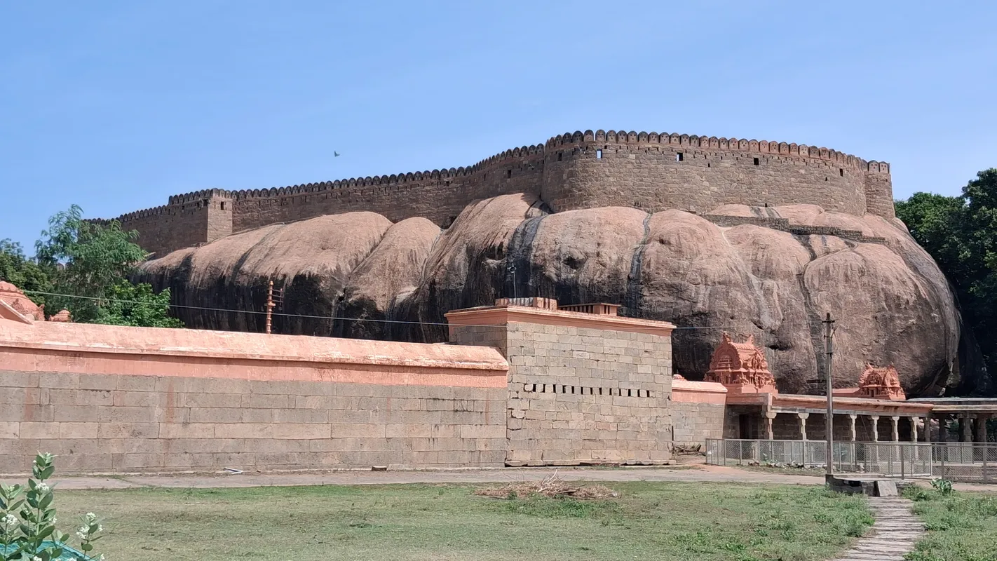 Thirumayam Fort