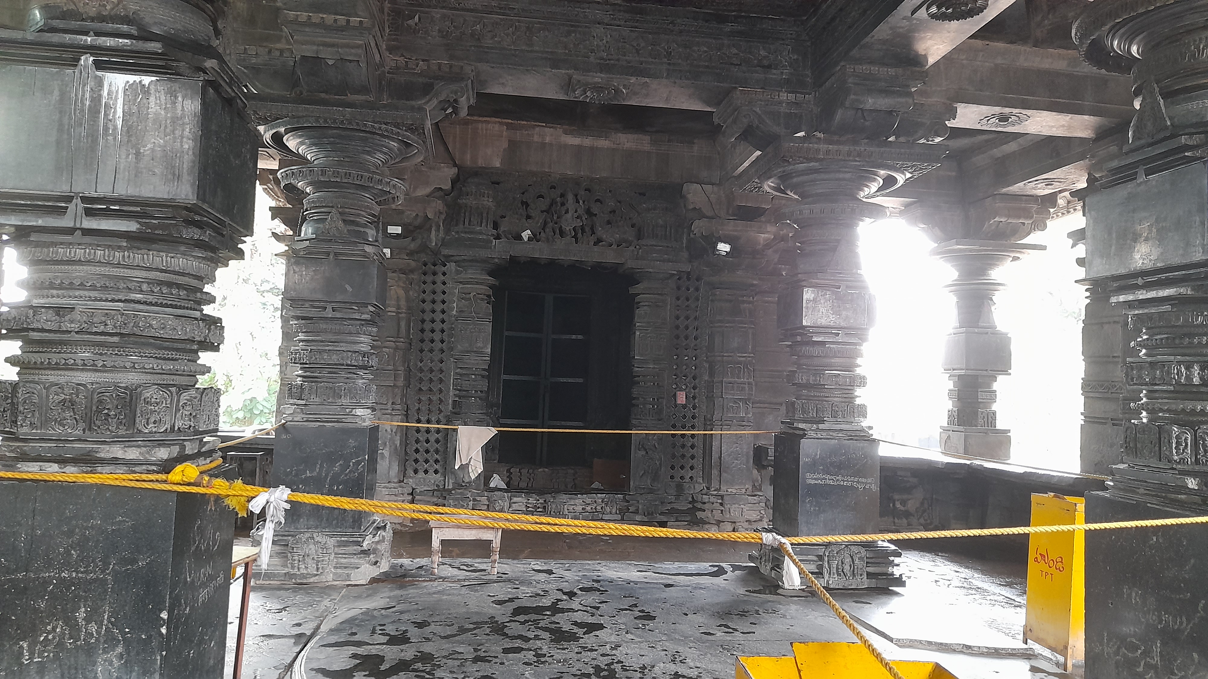 Thousand Pillar Temple