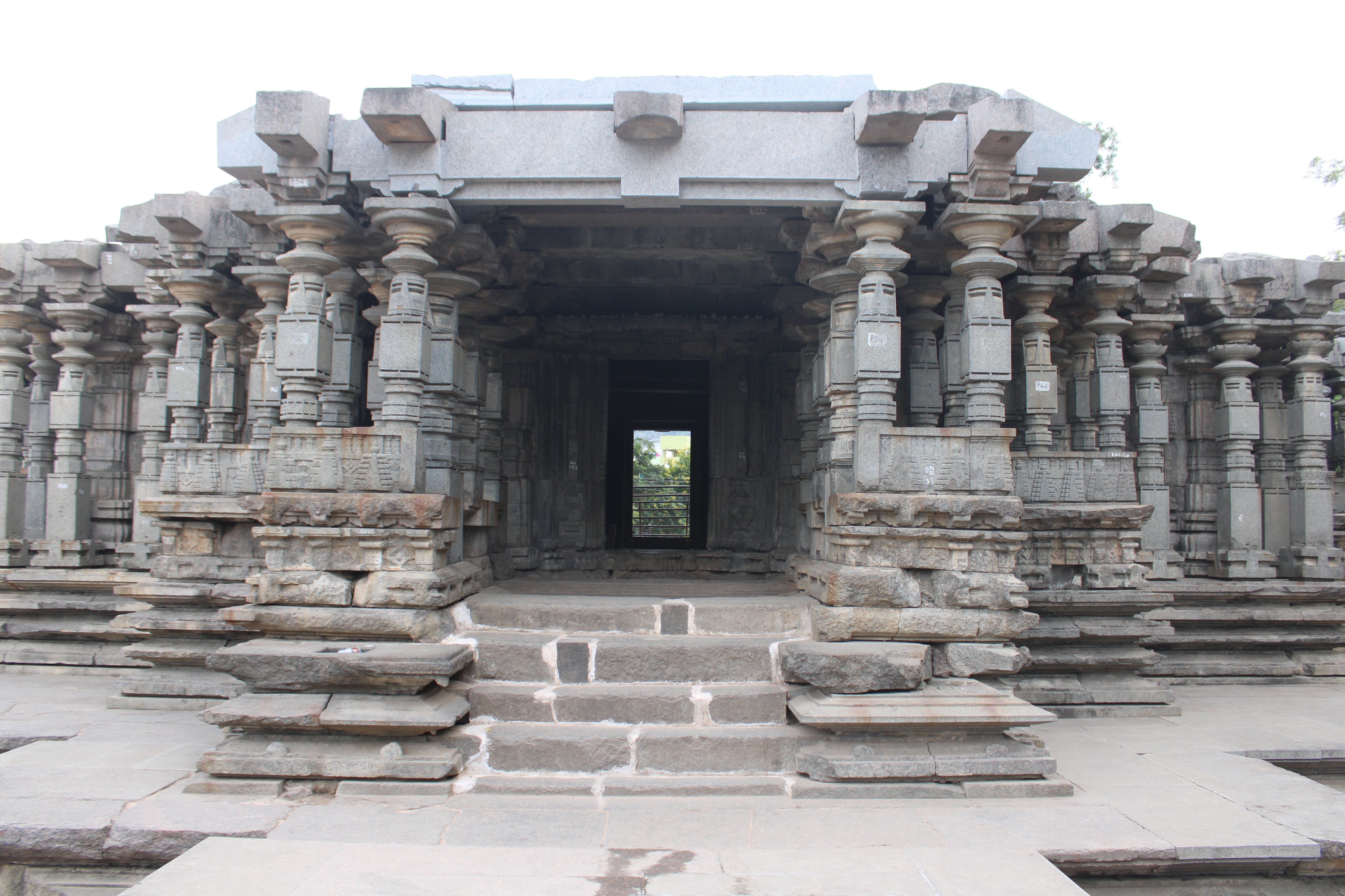 Pavilion of Thousand Pillar Temple