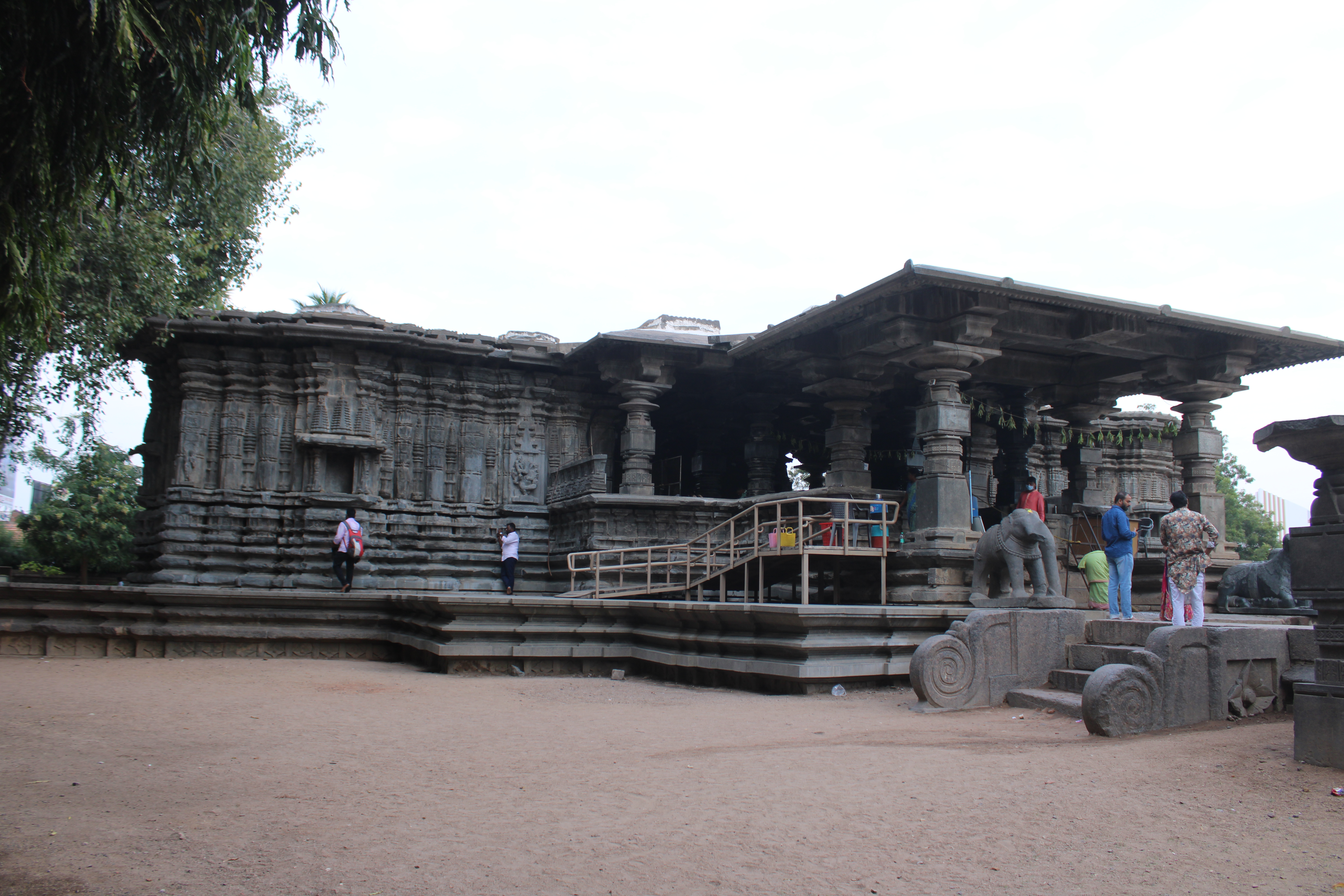 Thousand Pillar Temple