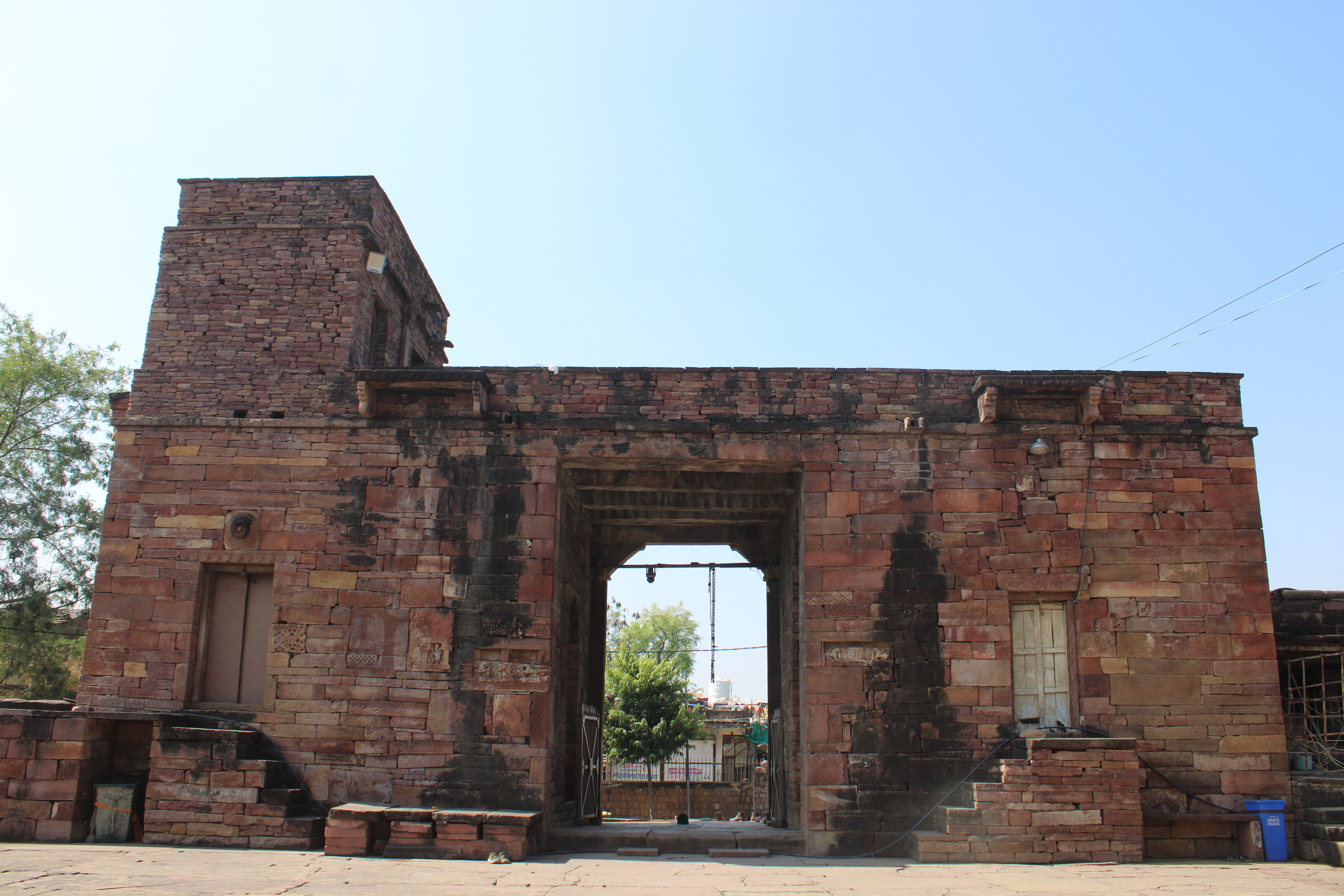 Neelkantheshwar Shiv Temple