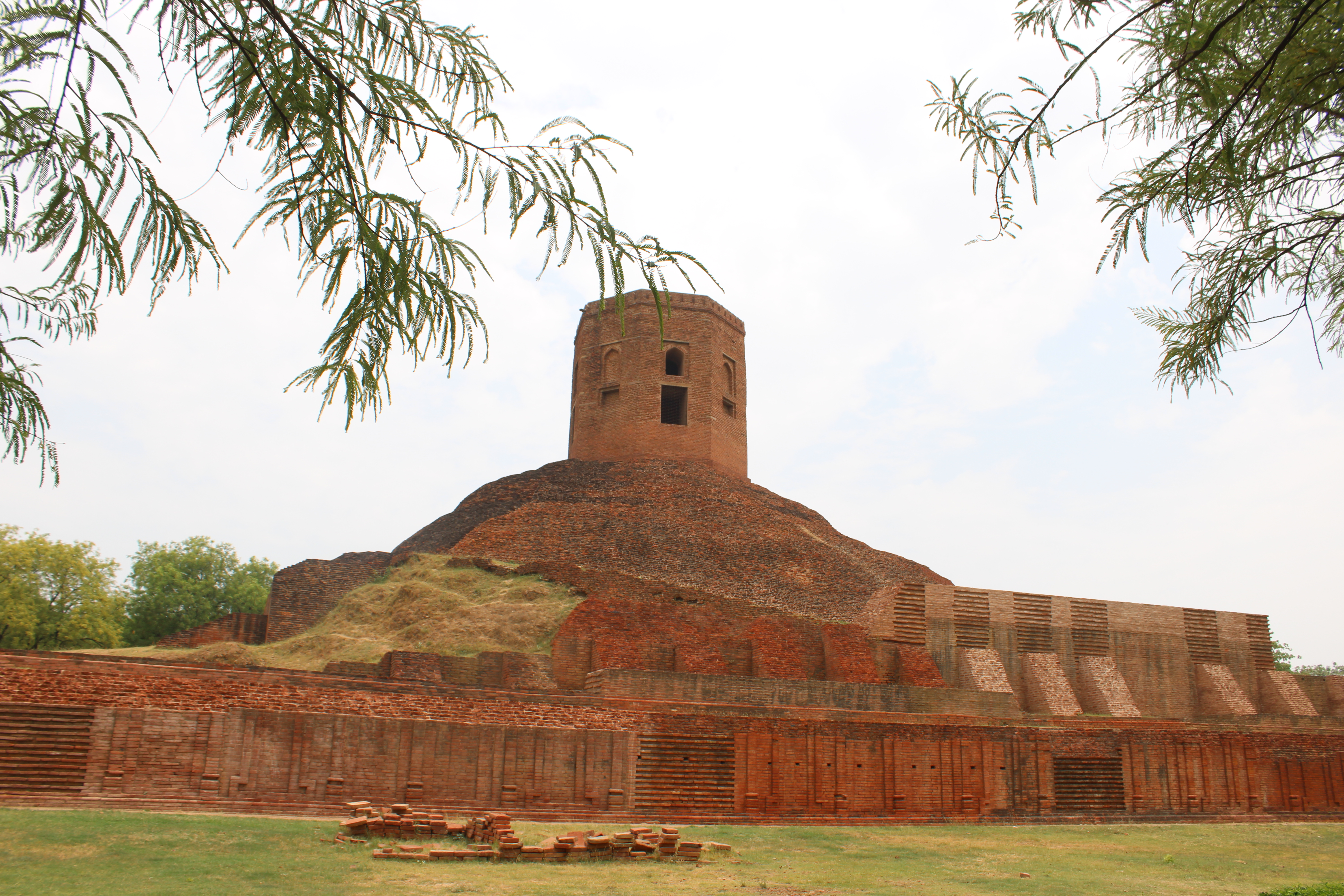 Chaukhandi Stupa