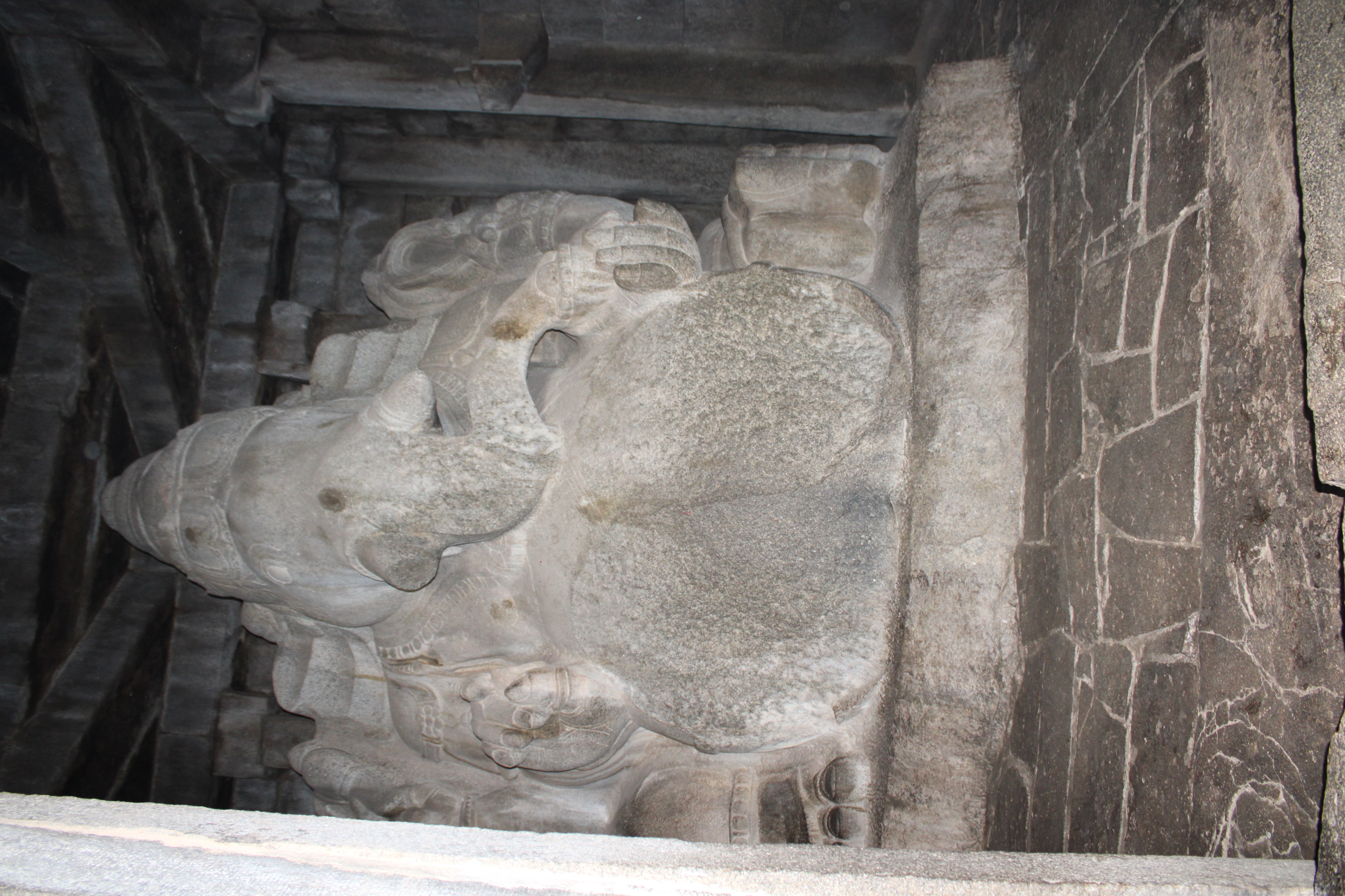 Kadalekalu Ganesha, Hampi