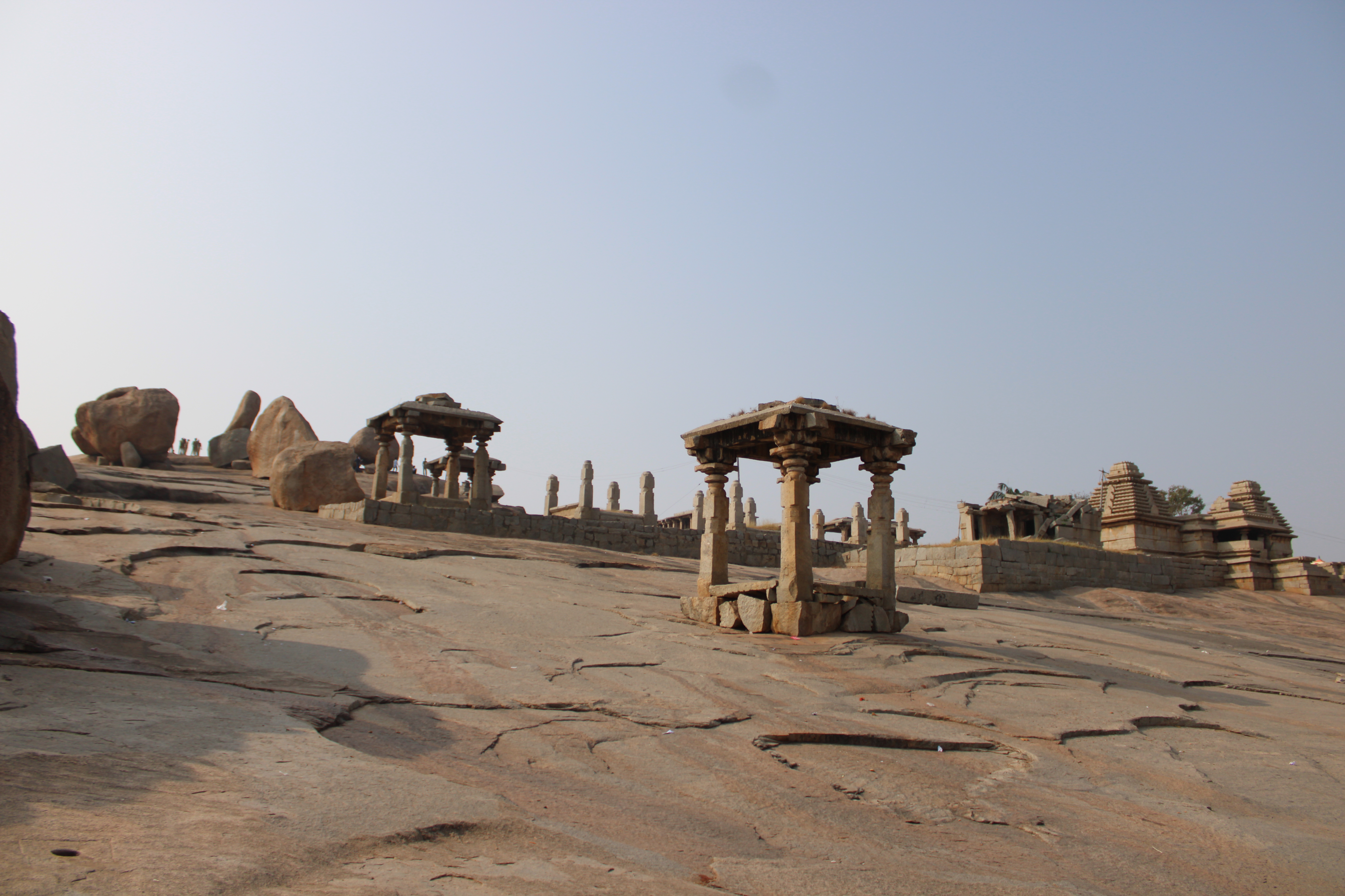 Hemakuta Hill, Hampi