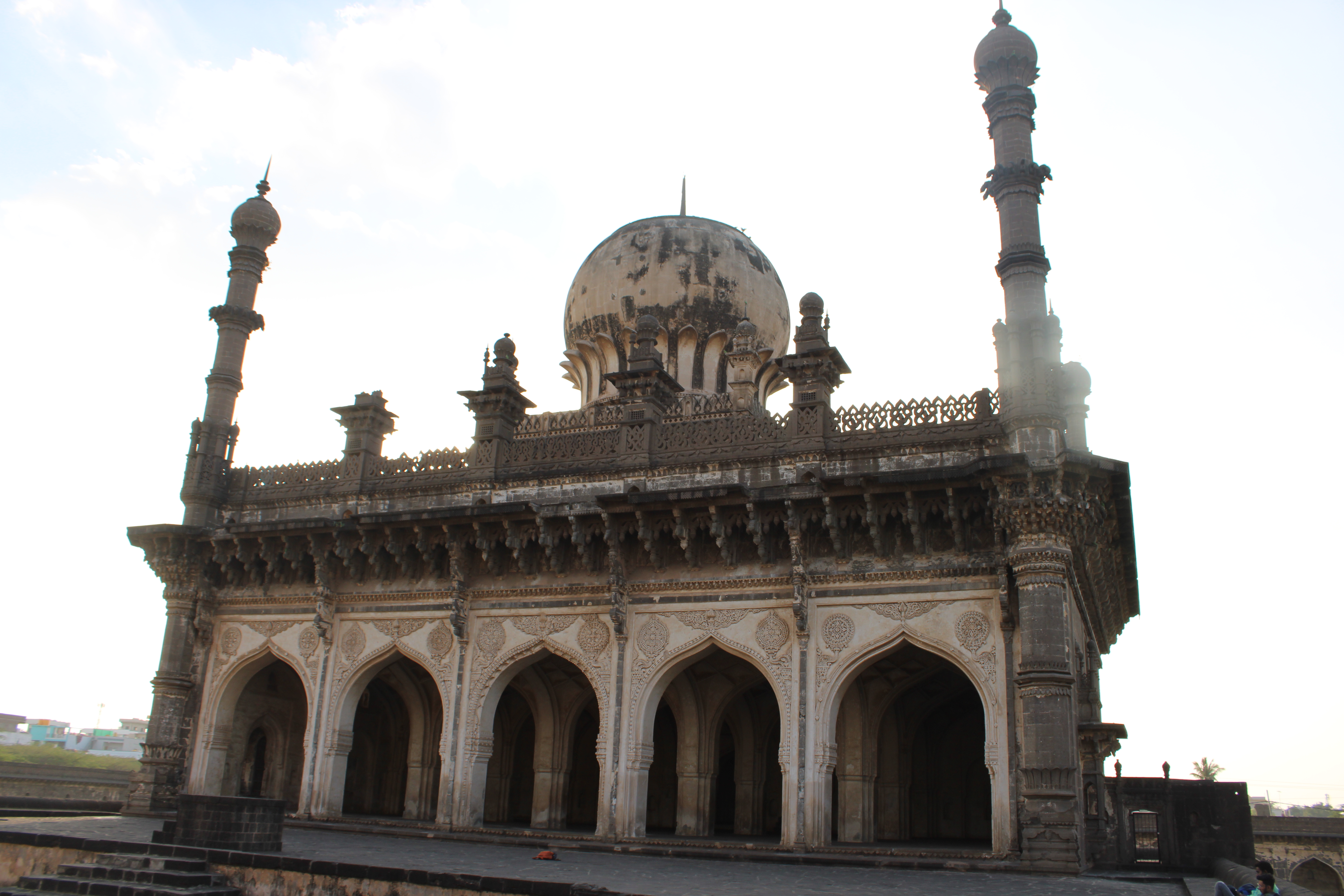 Mosque at Ibrahim Rauza